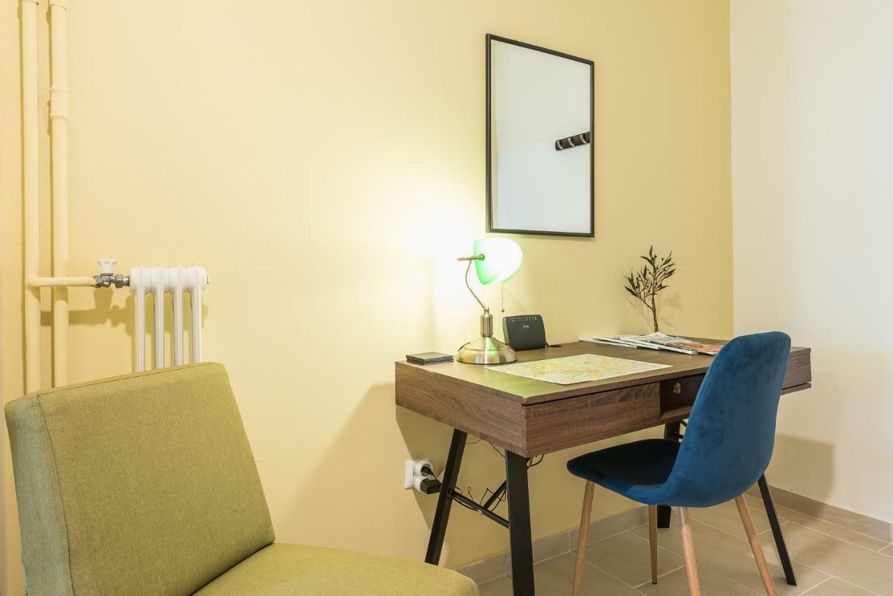 Stylish Kerameikos Apartment By Cloudkeys Athen Eksteriør bilde